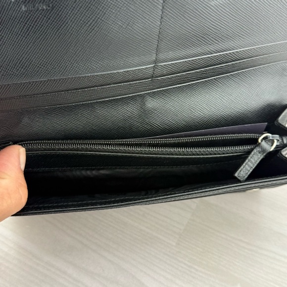 Prada Black and Silver Wallet Iconic Design - Picture 5 of 6